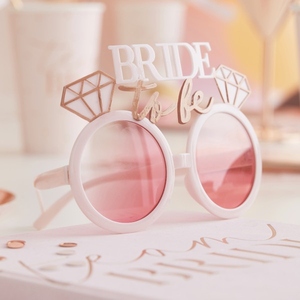 1 &#039;Bride To Be&#039; sunglasses